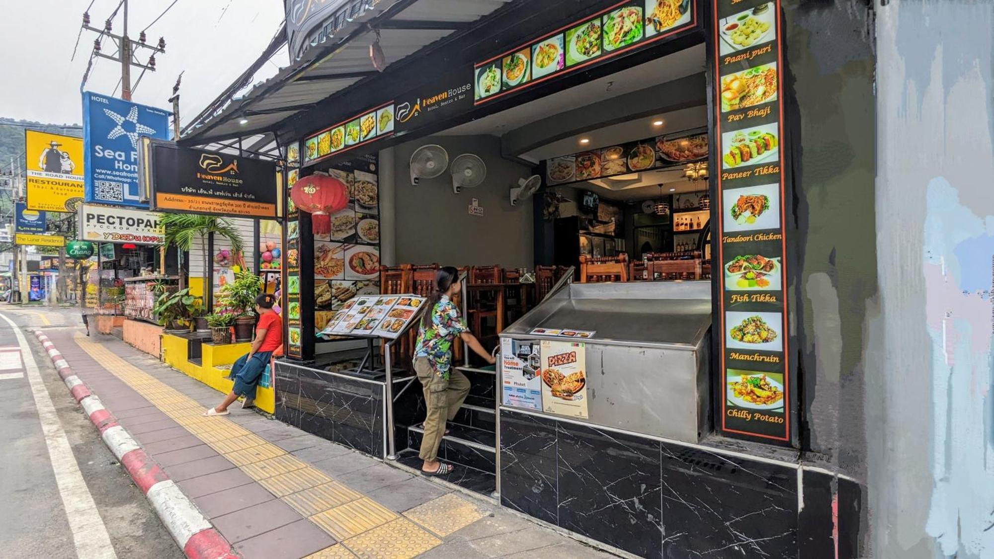Heaven House Restro & Bar Hotel Patong Exterior photo